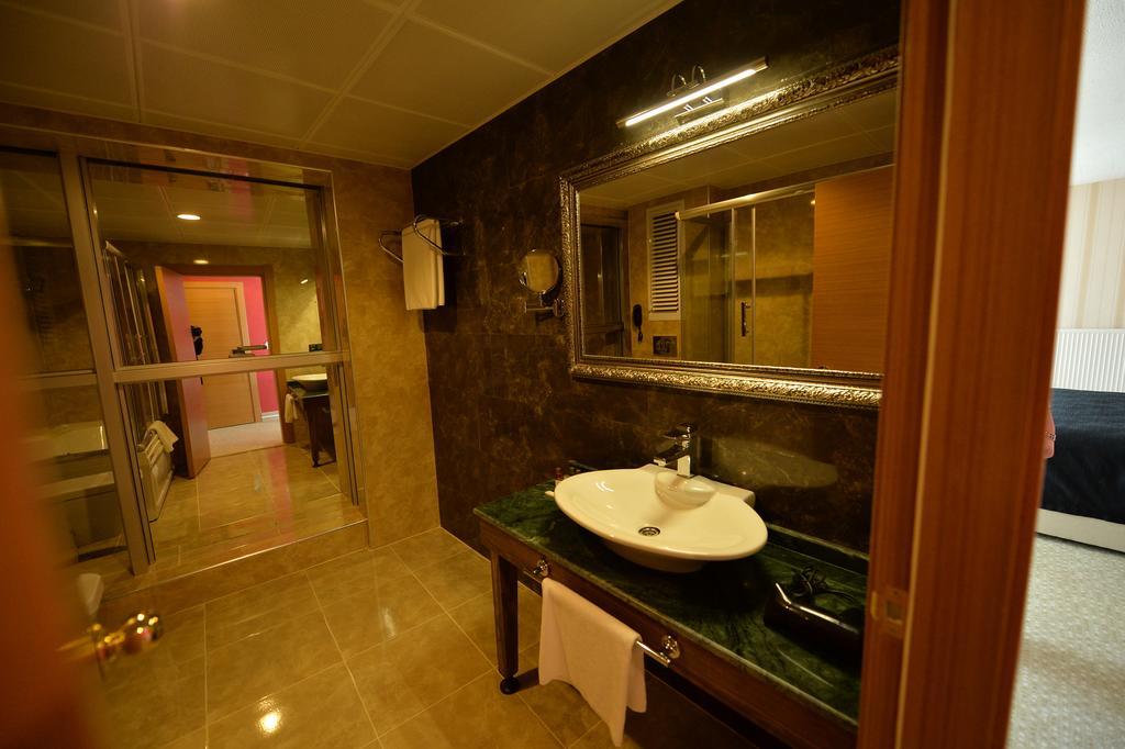 Neba Royal Hotel 4*
